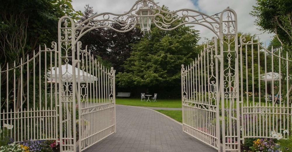 Headfort Arms Hotel Kells  Bagian luar foto