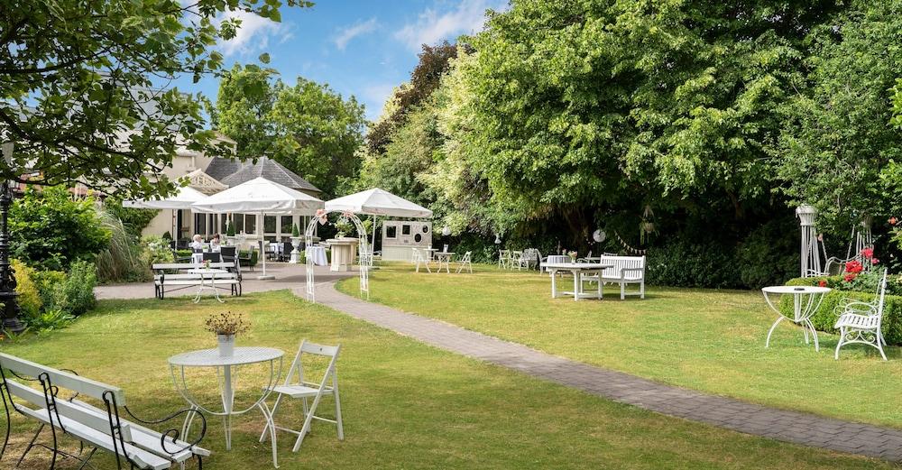 Headfort Arms Hotel Kells  Bagian luar foto