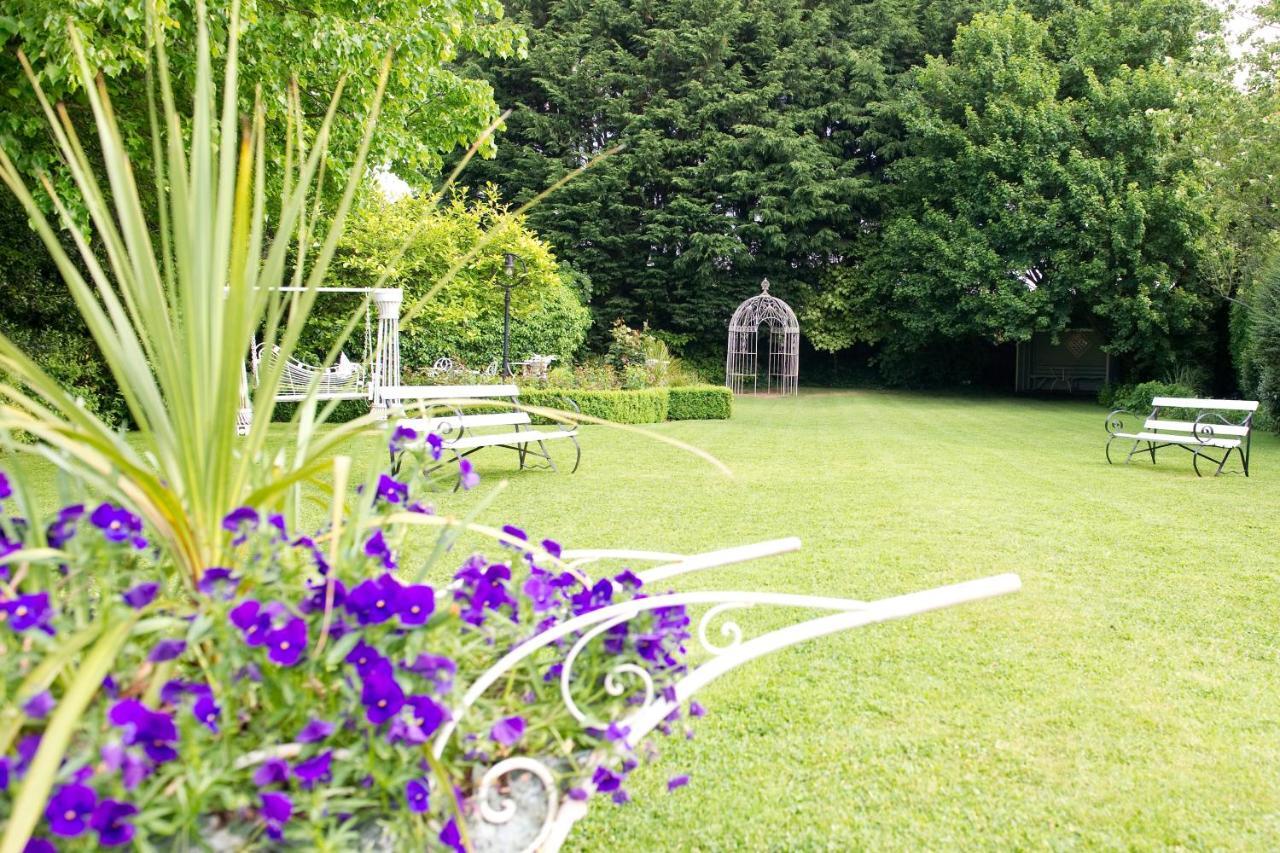 Headfort Arms Hotel Kells  Bagian luar foto